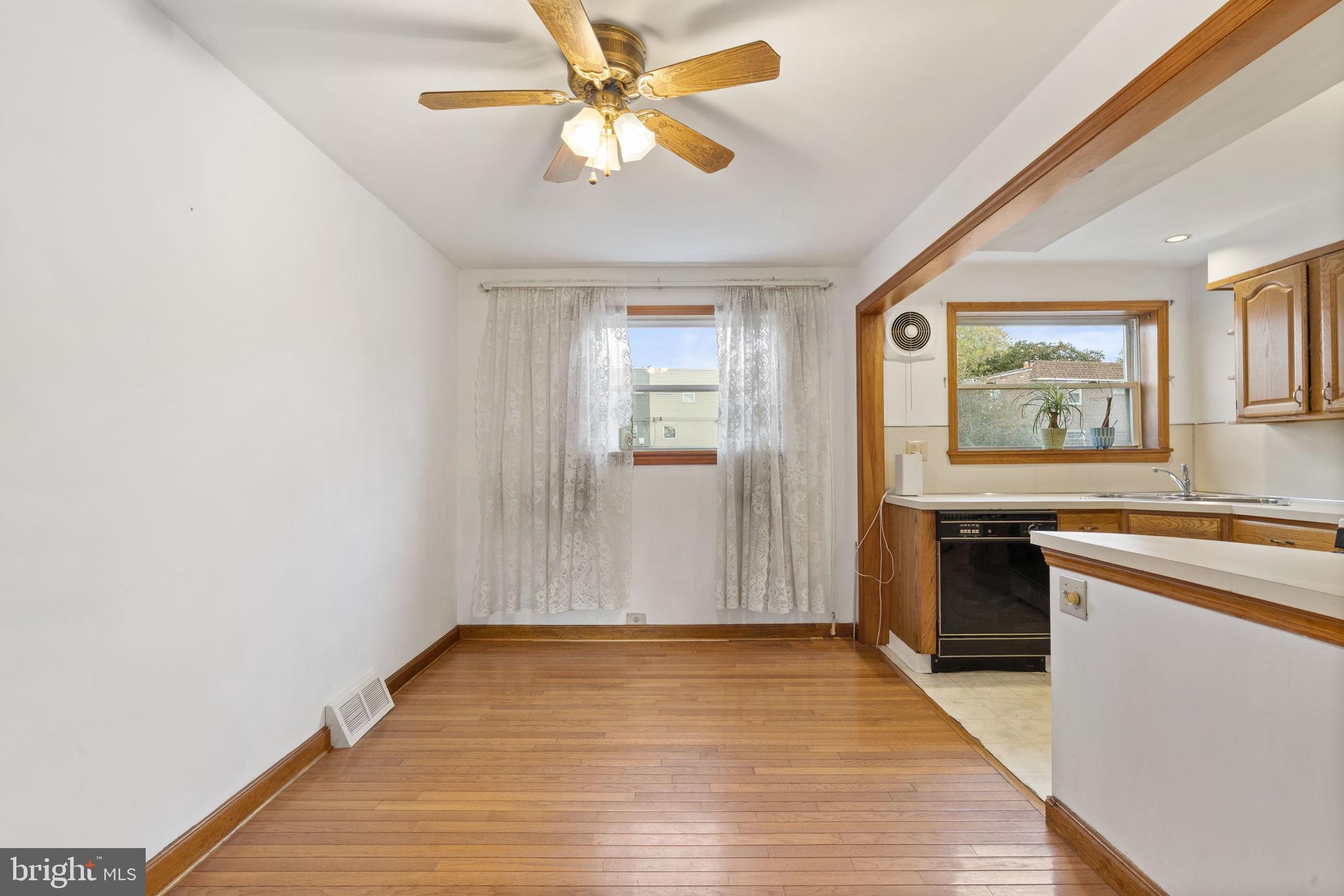 837 Grant Road Folcroft, PA 19032 - Photo 7 of 21