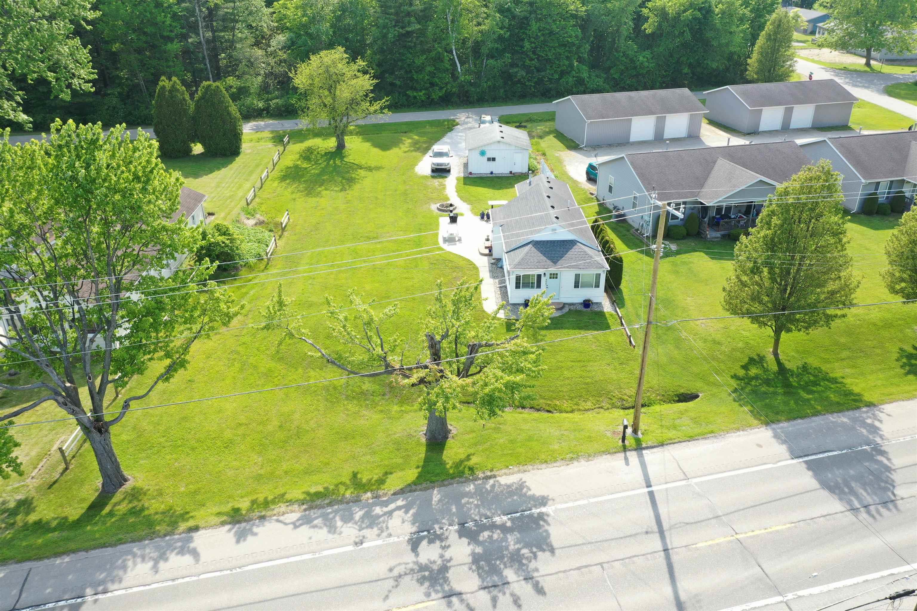 6625 Lakeshore Road Lakeport, MI 48059 - Photo 33 of 59