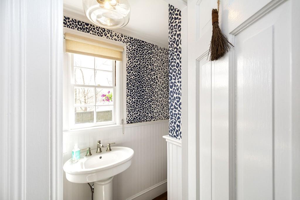 11 Ship Street Hingham, MA 02043 - Photo 18 of 39