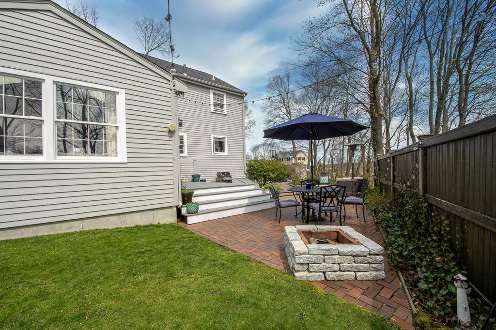 11 Ship Street Hingham, MA 02043 - Photo 9 of 39