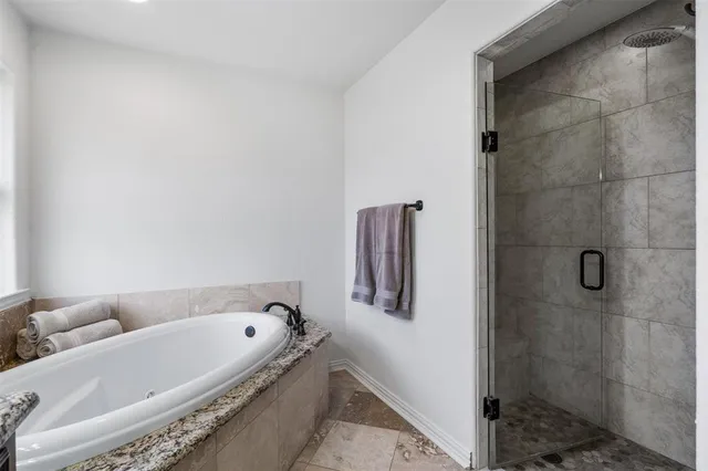 $2,800 | 6504 Arcola Court, Granbury, TX 76049