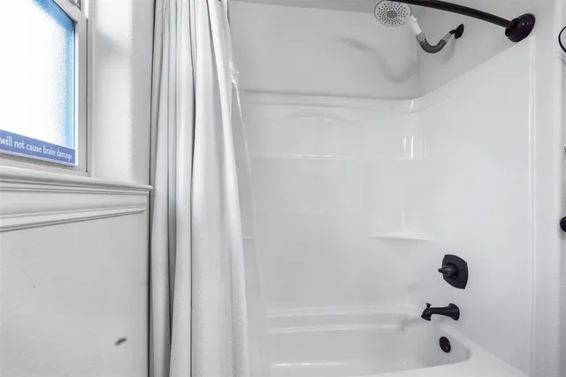 $2,800 | 6504 Arcola Court, Granbury, TX 76049