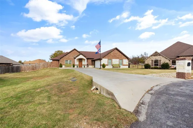 $2,800 | 6504 Arcola Court, Granbury, TX 76049