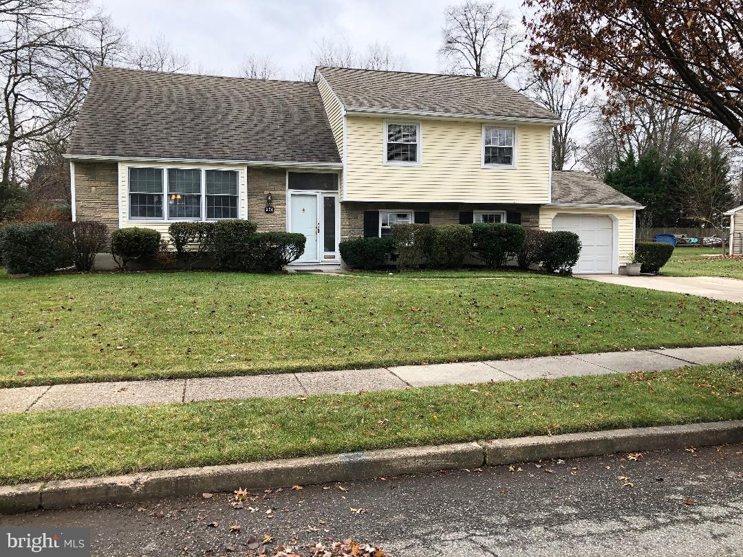 324 Farmdale Road Moorestown, NJ 08057 - Photo 1 of 35 Exterior Front