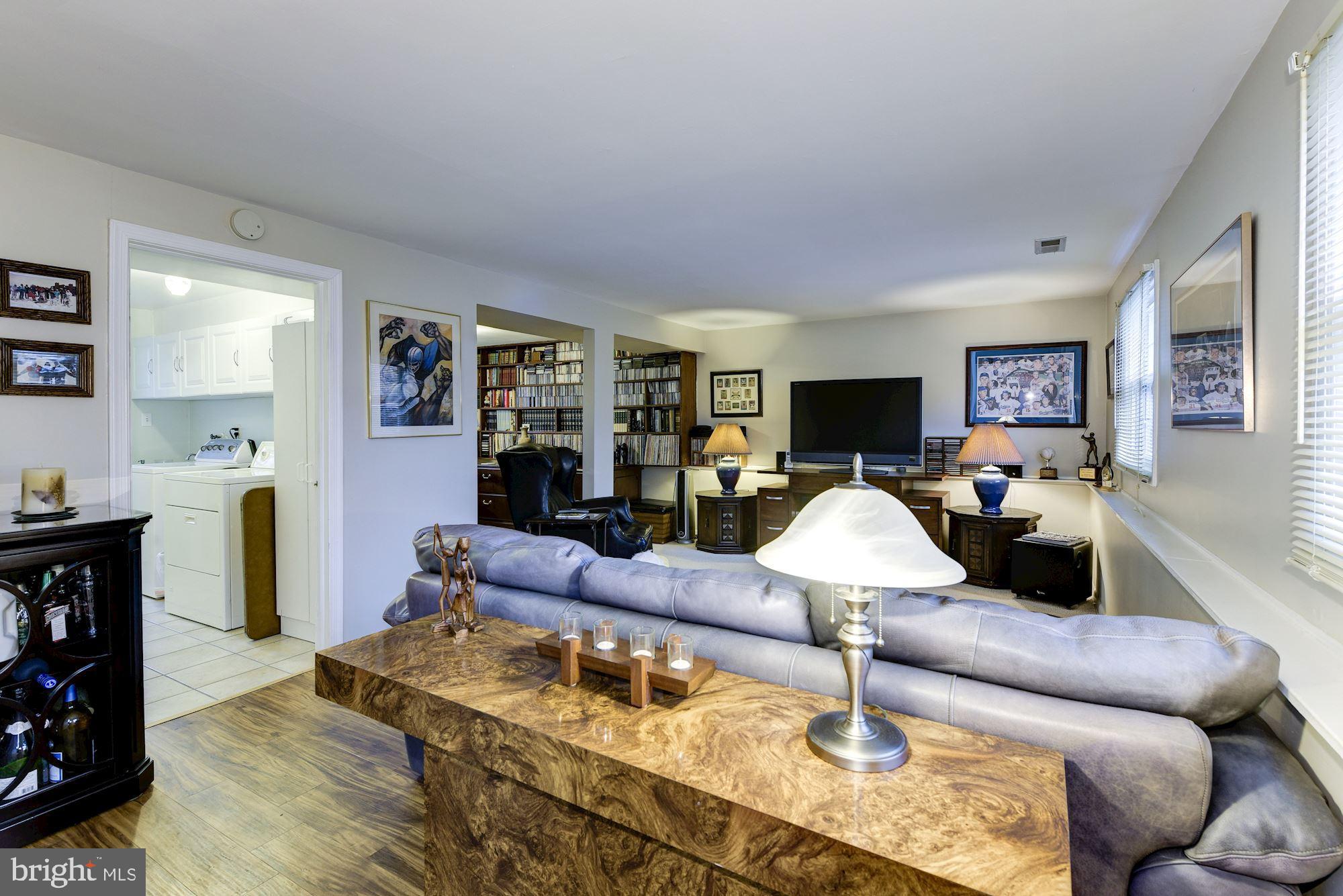 324 Farmdale Road Moorestown, NJ 08057 - Photo 14 of 35 Family Room