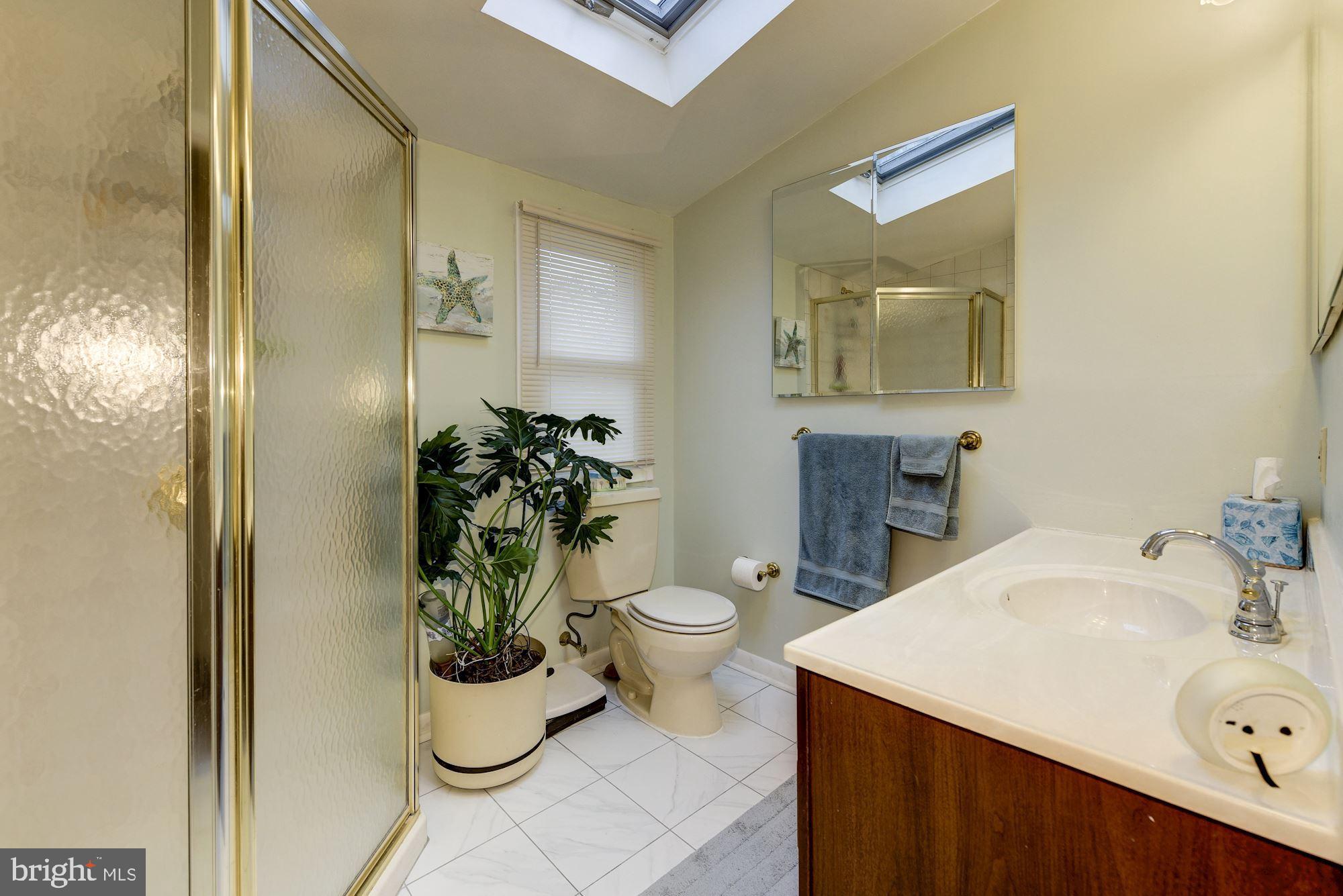 324 Farmdale Road Moorestown, NJ 08057 - Photo 22 of 35 Master Bathrooom