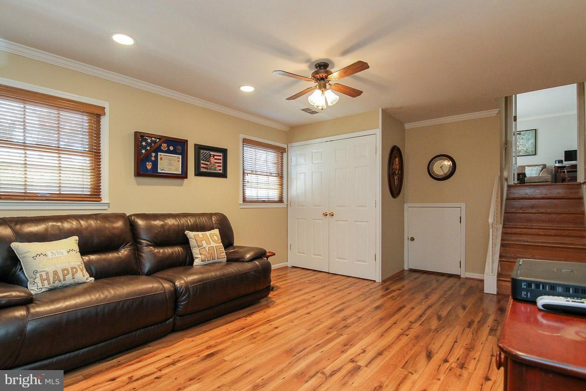 9810 Botsford Road Manassas, VA 20109 - Photo 22 of 30 Family Room