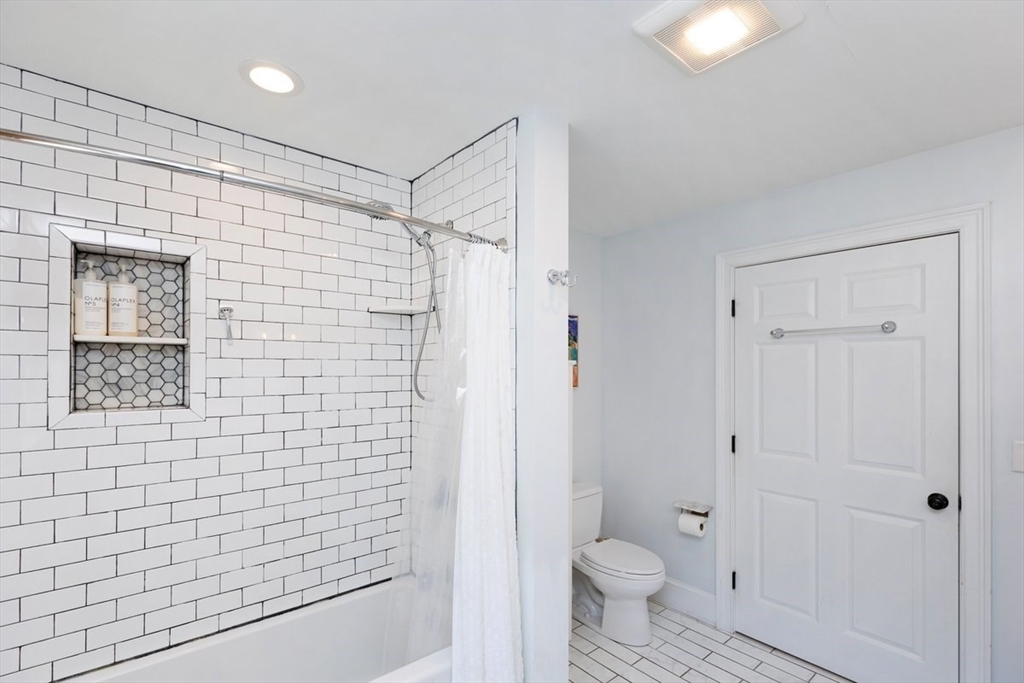 2 Amherst Road Andover, MA 01810 - Photo 29 of 41