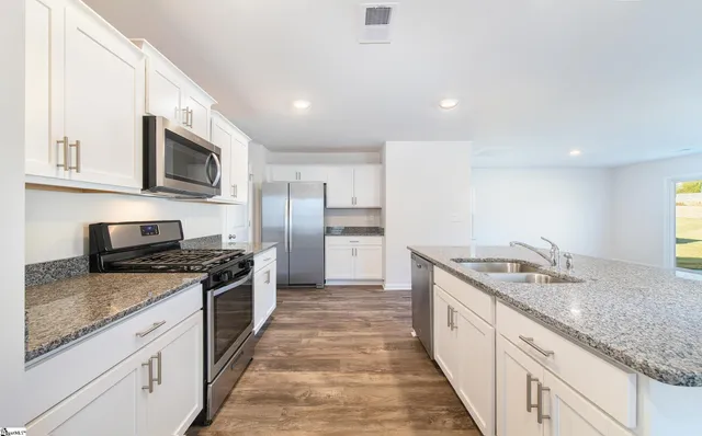 $2,047 | 1 Southern Pne Drive, Unit AISLE, Greenville, SC 29605