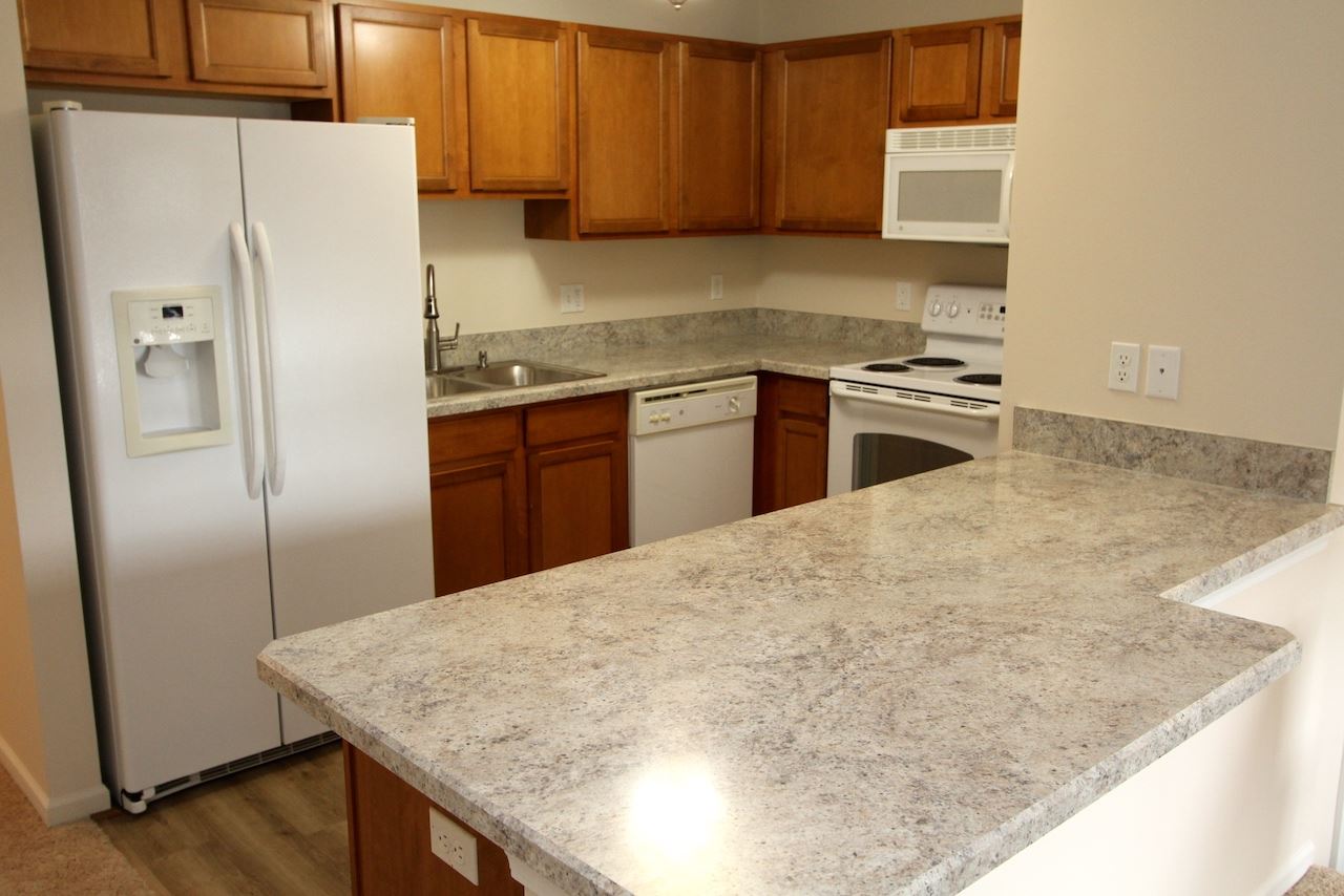 34118 Utica Road Fraser, MI 48026 - Photo 8 of 25 31360426-7.JPG