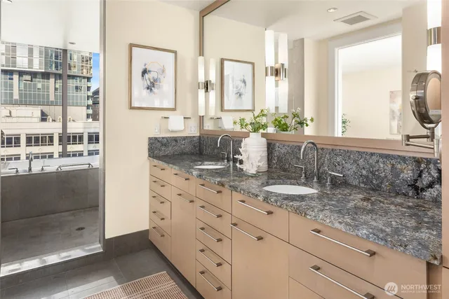 $2,600,000 | 1521 2nd Avenue, Unit 1400, Seattle, WA 98101