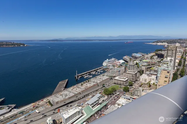 $2,600,000 | 1521 2nd Avenue, Unit 1400, Seattle, WA 98101
