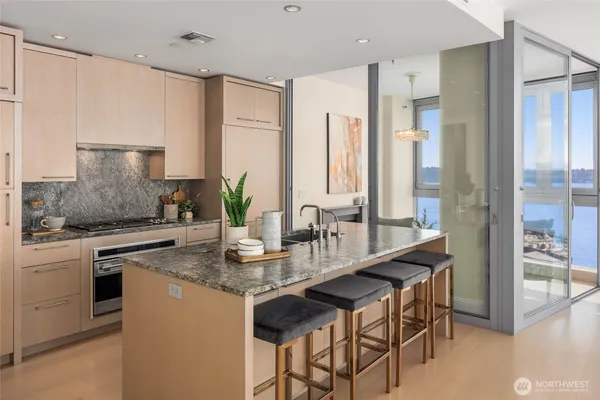 $2,500,000 | 1521 2nd Avenue, Unit 1400, Seattle, WA 98101
