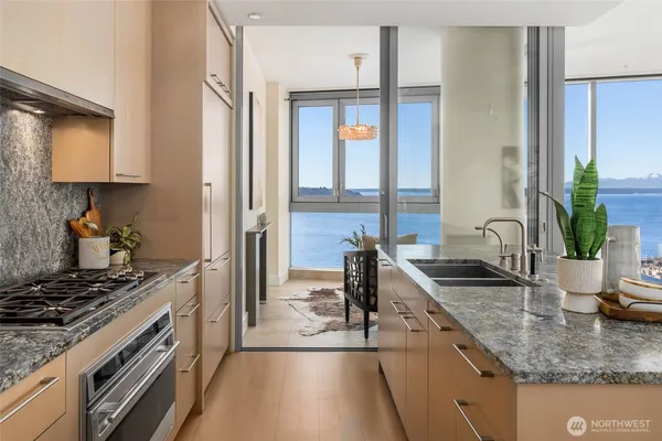 $2,500,000 | 1521 2nd Avenue, Unit 1400, Seattle, WA 98101