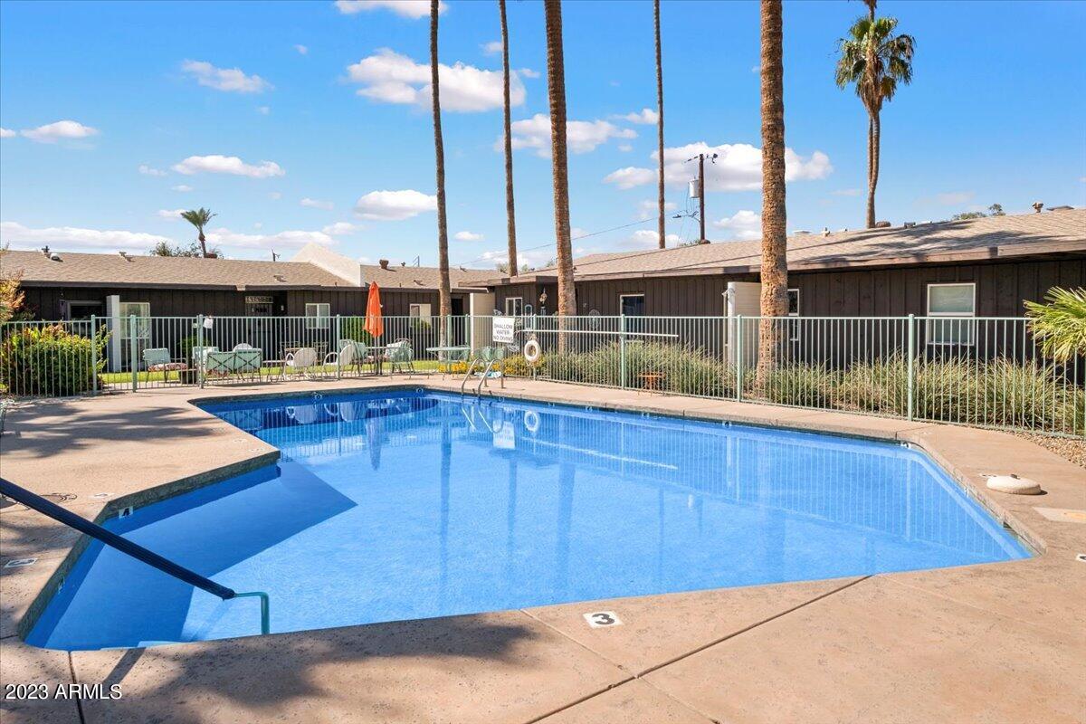 1450 East Bethany Home Road, Unit 28 Phoenix, AZ 85014 - Photo 10 of 20 20-Community Pool