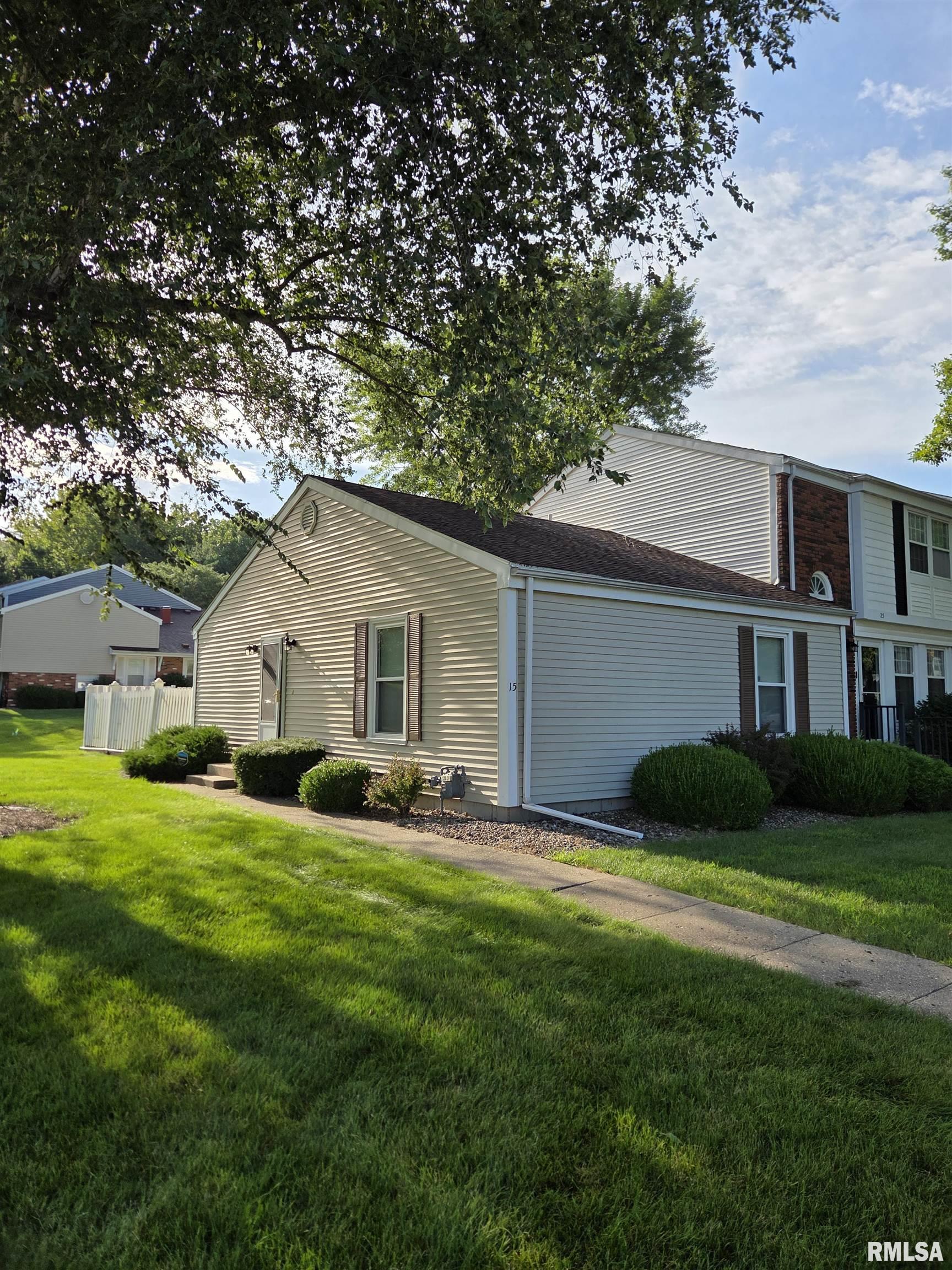 15 South Yorktown Road Macomb, IL 61455 - Photo 1 of 30 Gallery Image 1
