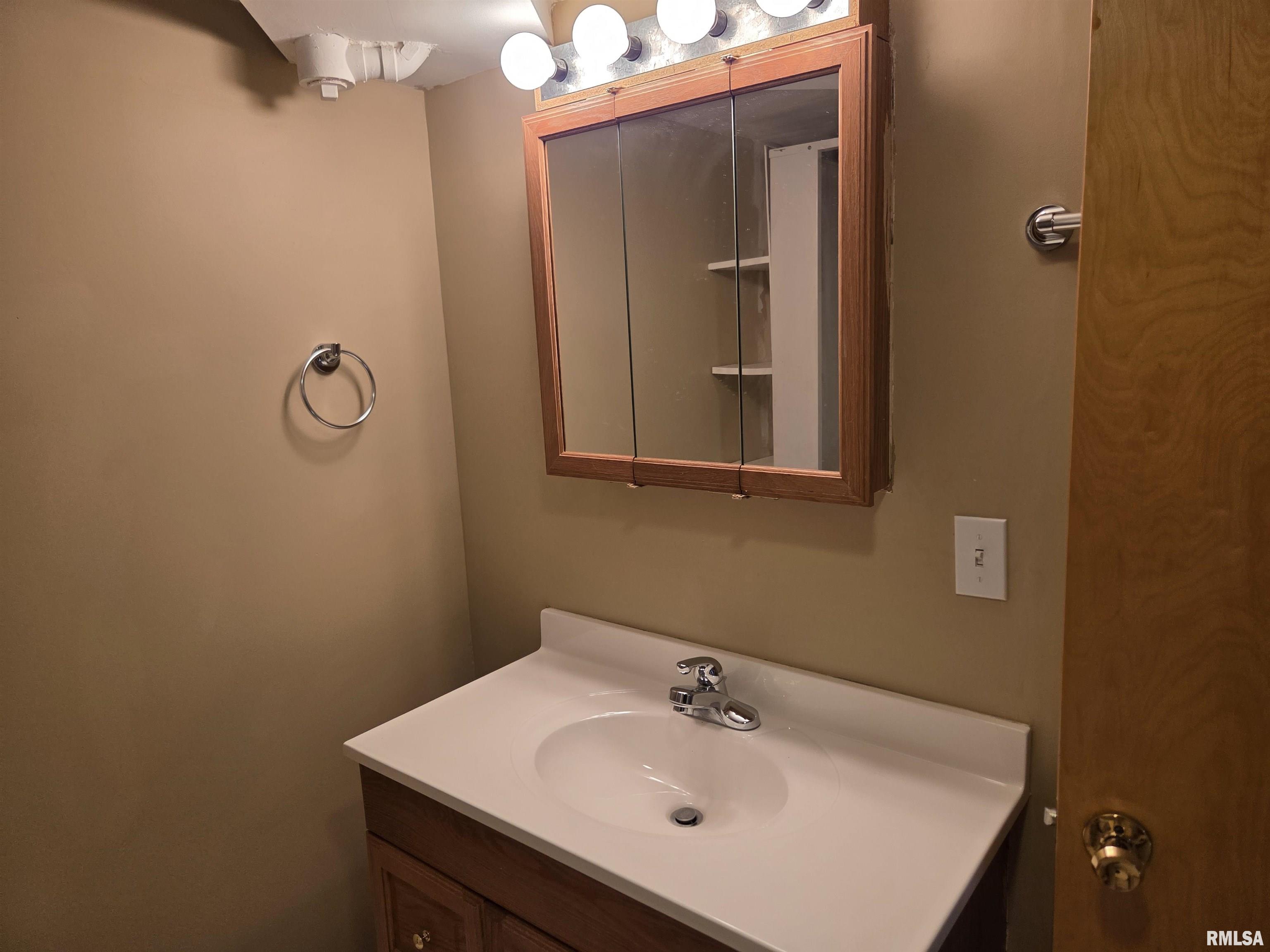 15 South Yorktown Road Macomb, IL 61455 - Photo 23 of 30 Gallery Image 23