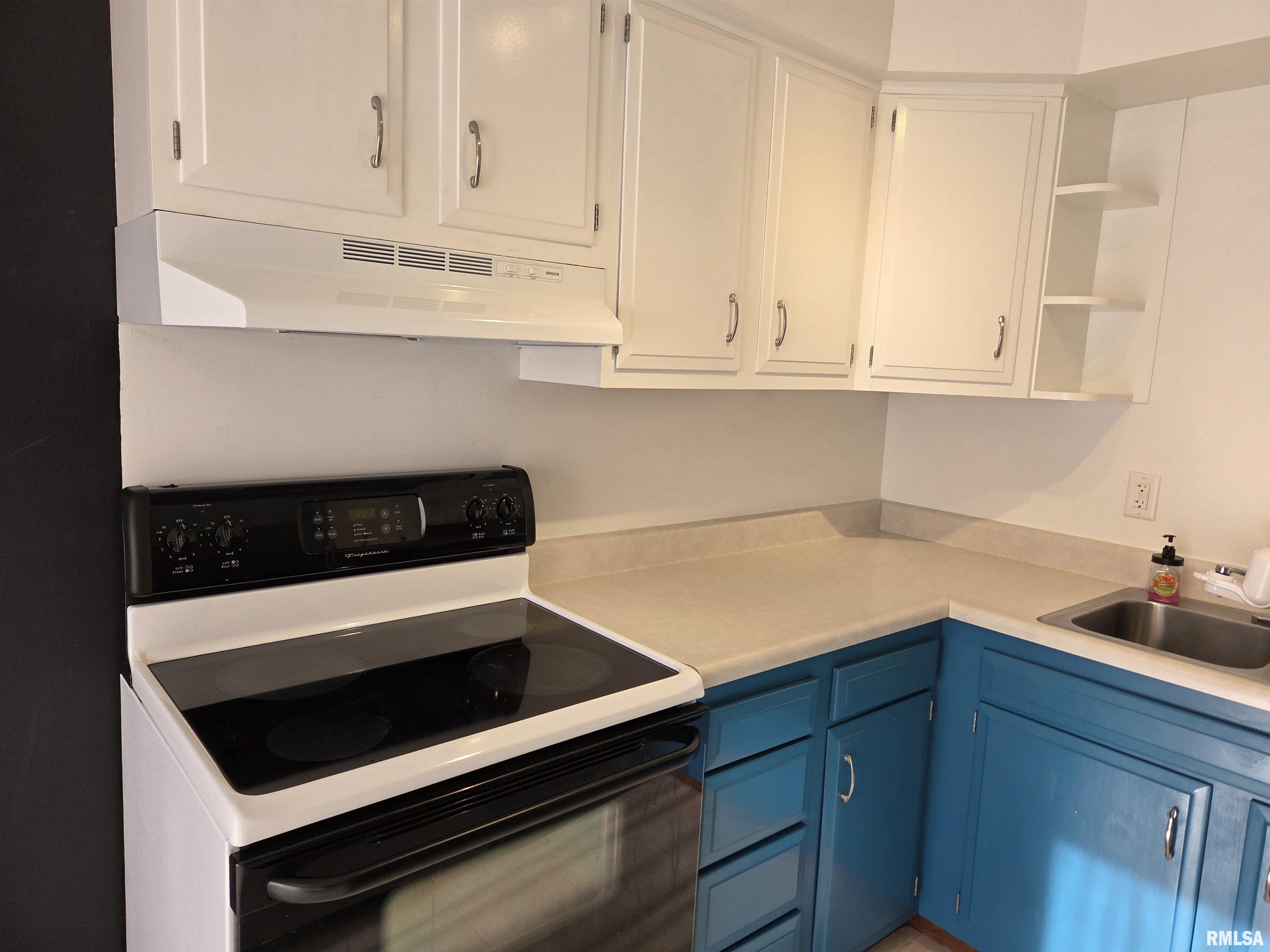 15 South Yorktown Road Macomb, IL 61455 - Photo 10 of 30 Gallery Image 10
