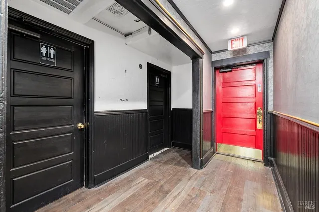 $850,000 | 6957 Sebastopol Avenue, Sebastopol, CA 95472