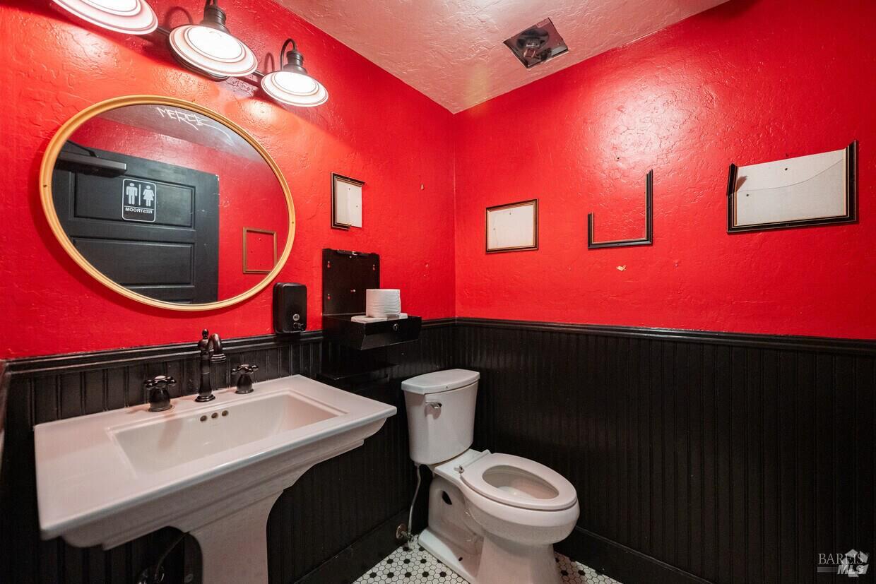 6957 Sebastopol Avenue Sebastopol, CA 95472 - Photo 15 of 18