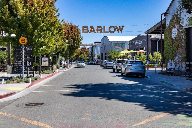 $850,000 | 6957 Sebastopol Avenue, Sebastopol, CA 95472