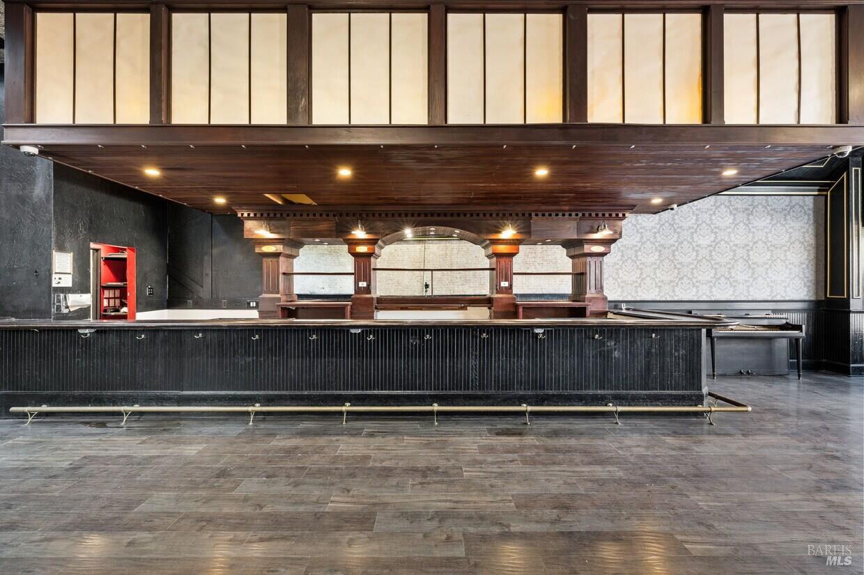 6957 Sebastopol Avenue Sebastopol, CA 95472 - Photo 5 of 18