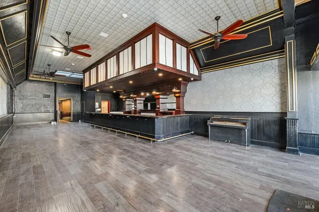 $850,000 | 6957 Sebastopol Avenue, Sebastopol, CA 95472