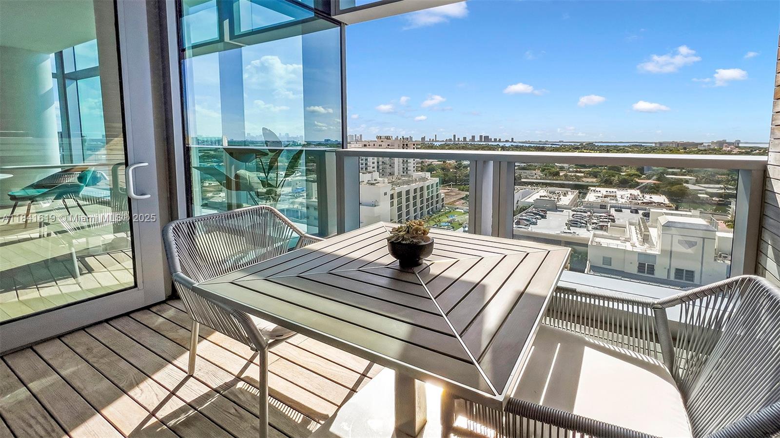 2901 Collins Avenue, Unit 1403 Miami Beach, FL 33140 - Photo 21 of 23