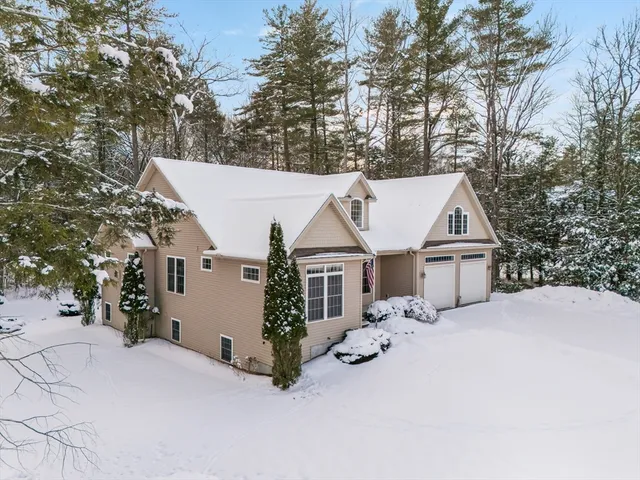 $839,000 | 3 Deer Haven Drive, Williamsburg, MA 01039