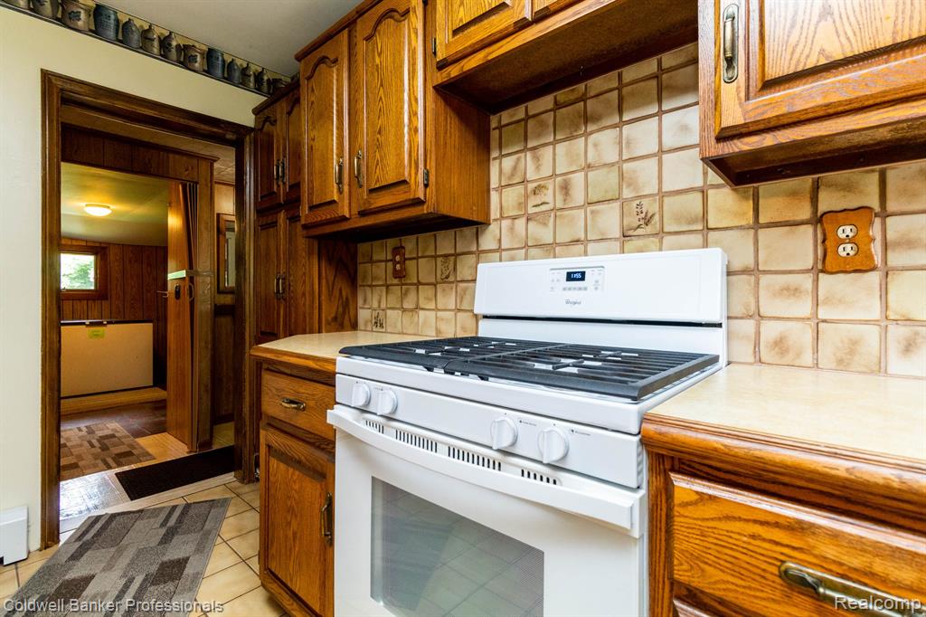 520 Willard Avenue Rochester Hills, MI 48307 - Photo 13 of 36