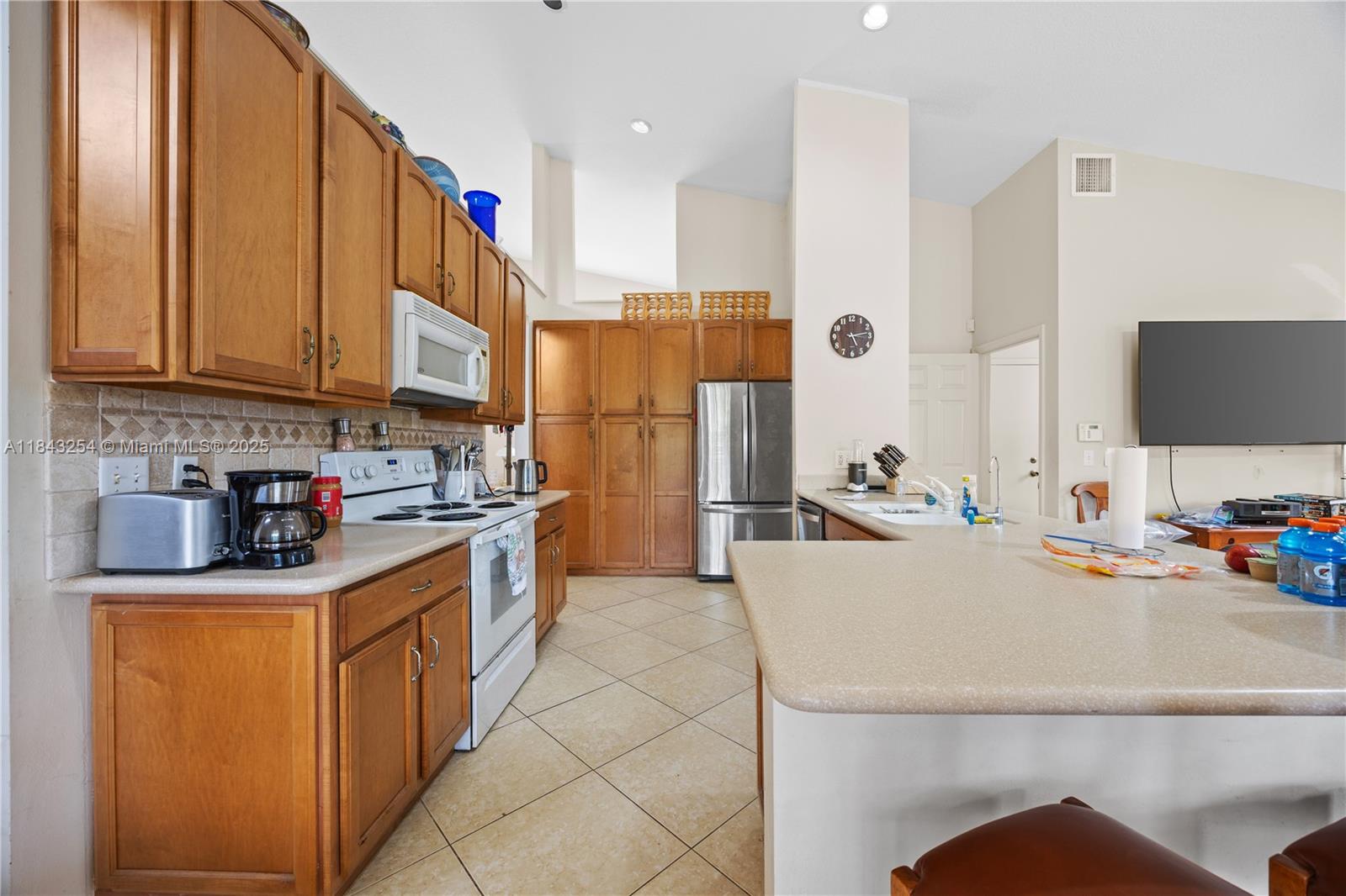 18651 Cassandra Pointe Lane Boca Raton, FL 33496 - Photo 8 of 33 Gallery Image 8