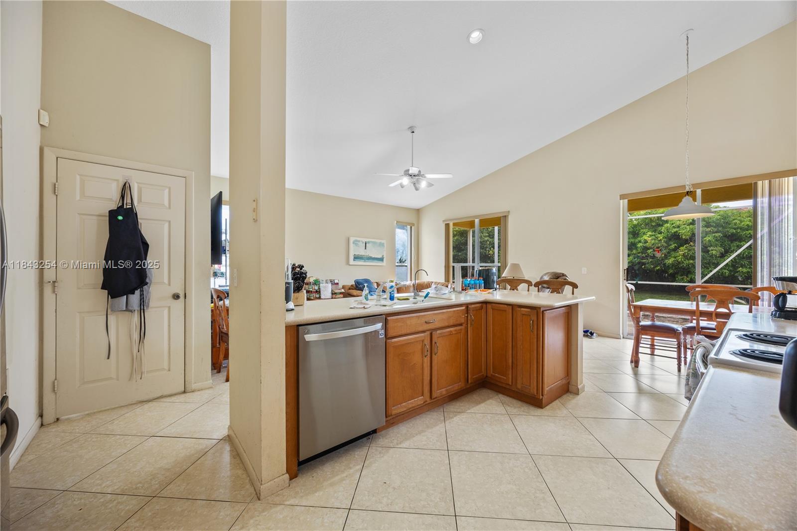18651 Cassandra Pointe Lane Boca Raton, FL 33496 - Photo 9 of 33 Gallery Image 9