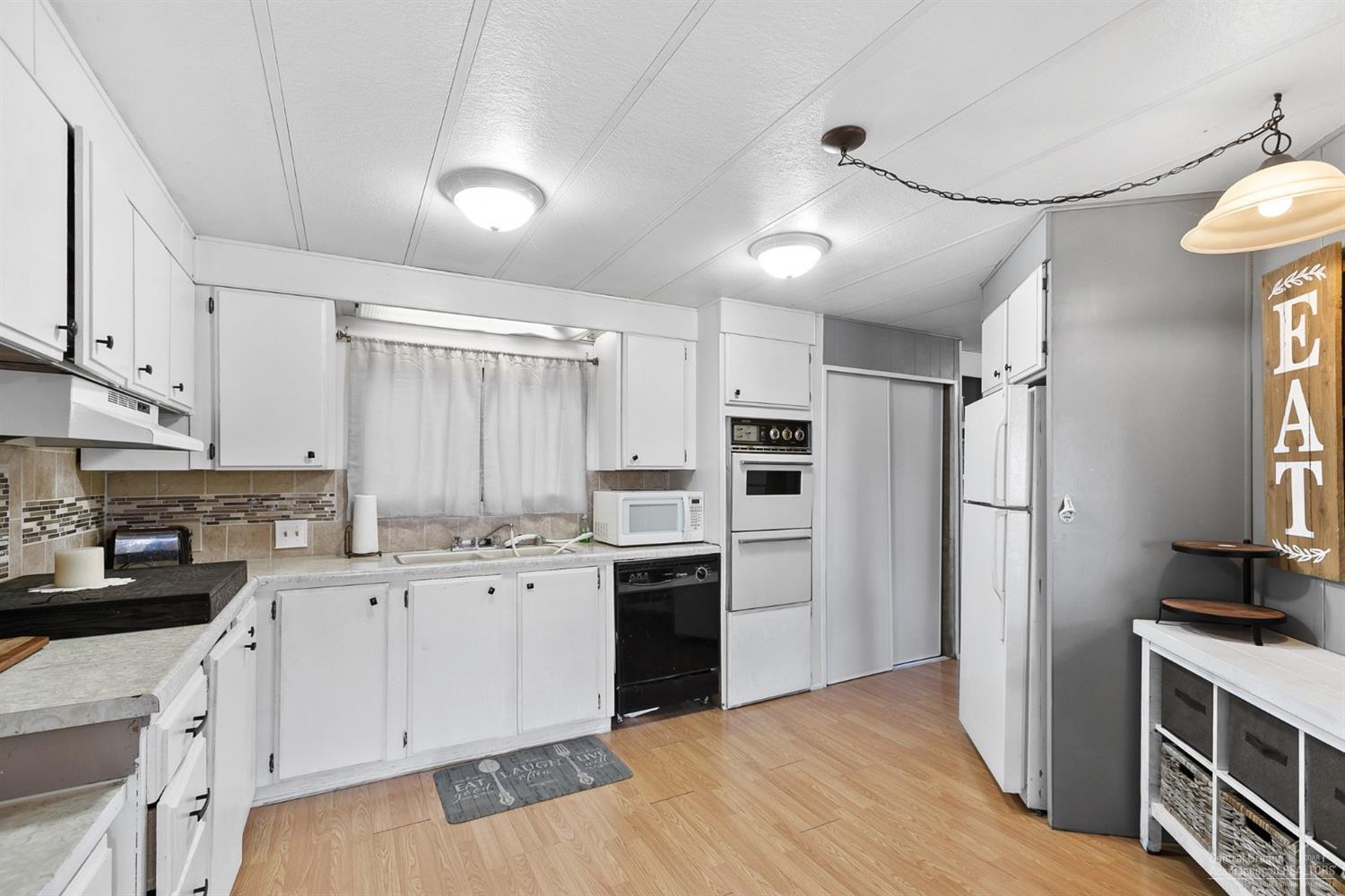 20989 Tumalo Road Bend, OR 97703 - Photo 16 of 24 Additional Photo