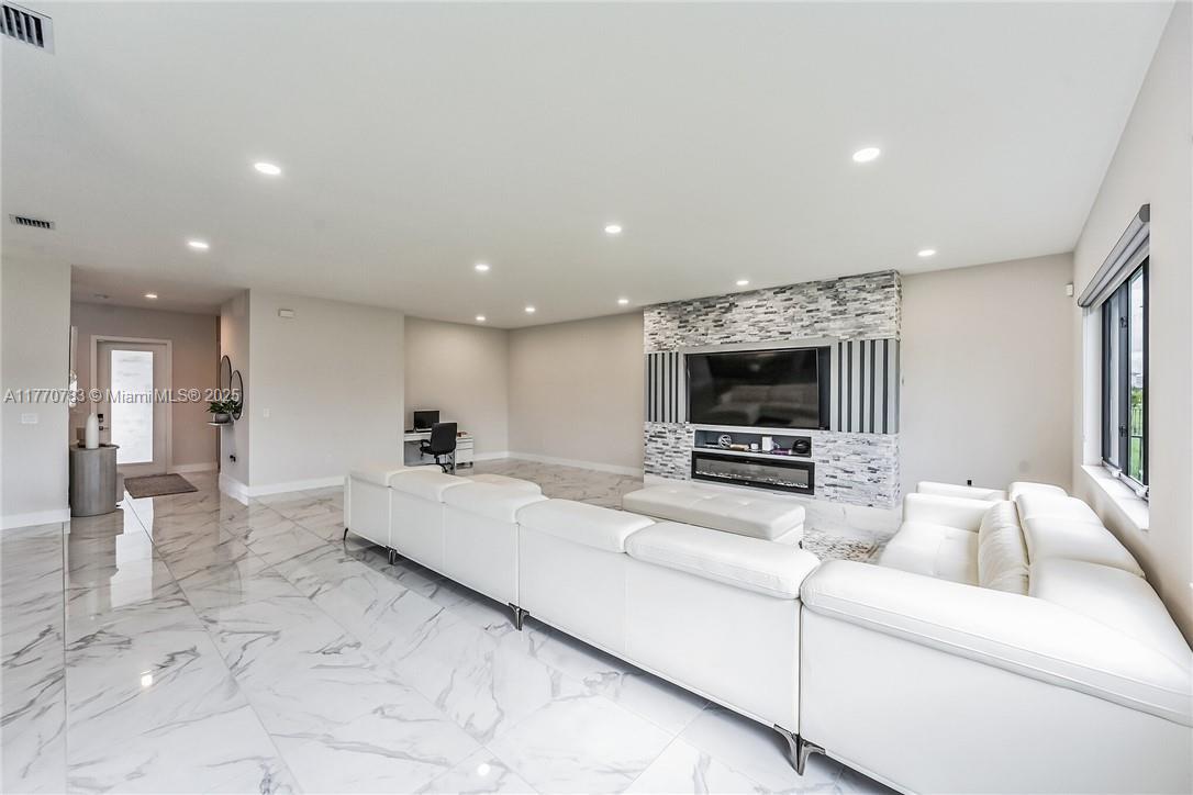 4761 Sophia Dr Avenue, Unit 1 Immokalee, FL 34142 - Photo 16 of 40