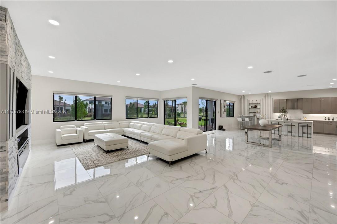 4761 Sophia Dr Avenue, Unit 1 Immokalee, FL 34142 - Photo 10 of 40