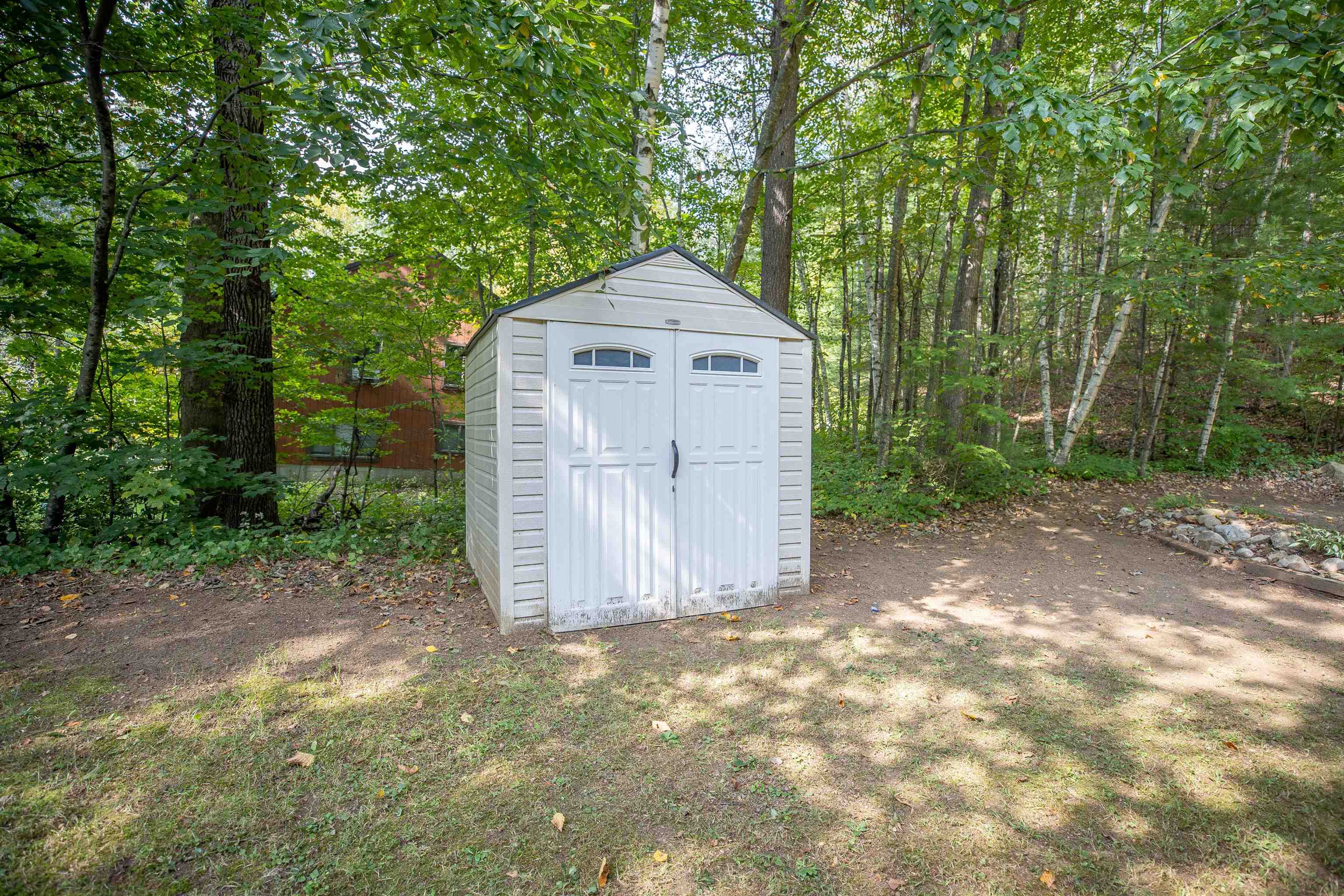 126 Walnut Hill Road Derry, NH 03038 - Photo 17 of 24