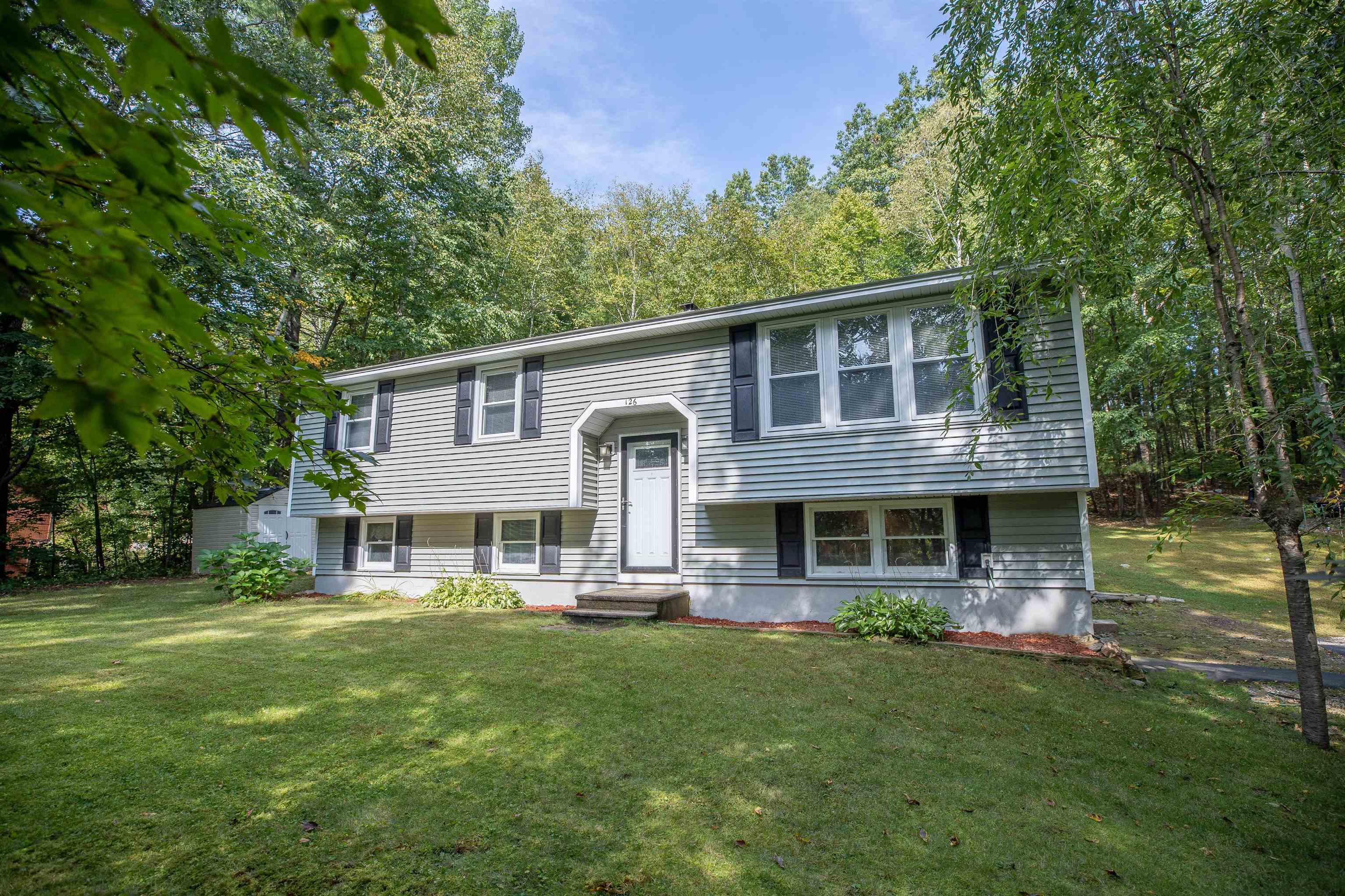 126 Walnut Hill Road Derry, NH 03038 - Photo 2 of 24
