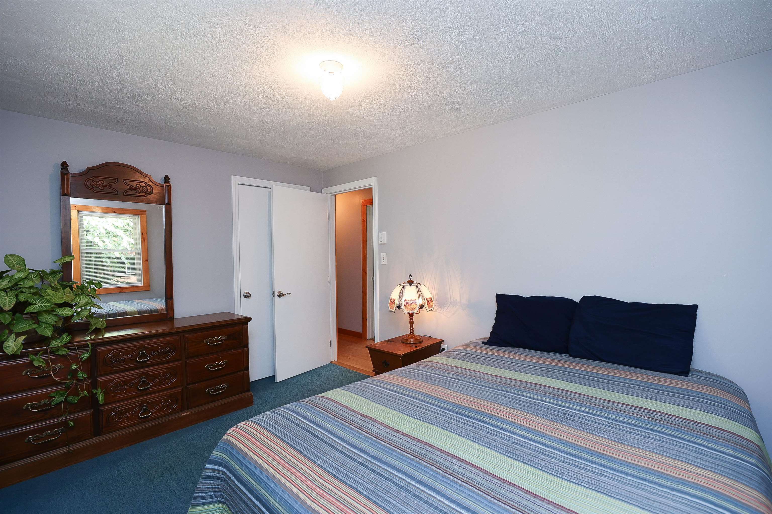 126 Walnut Hill Road Derry, NH 03038 - Photo 6 of 24