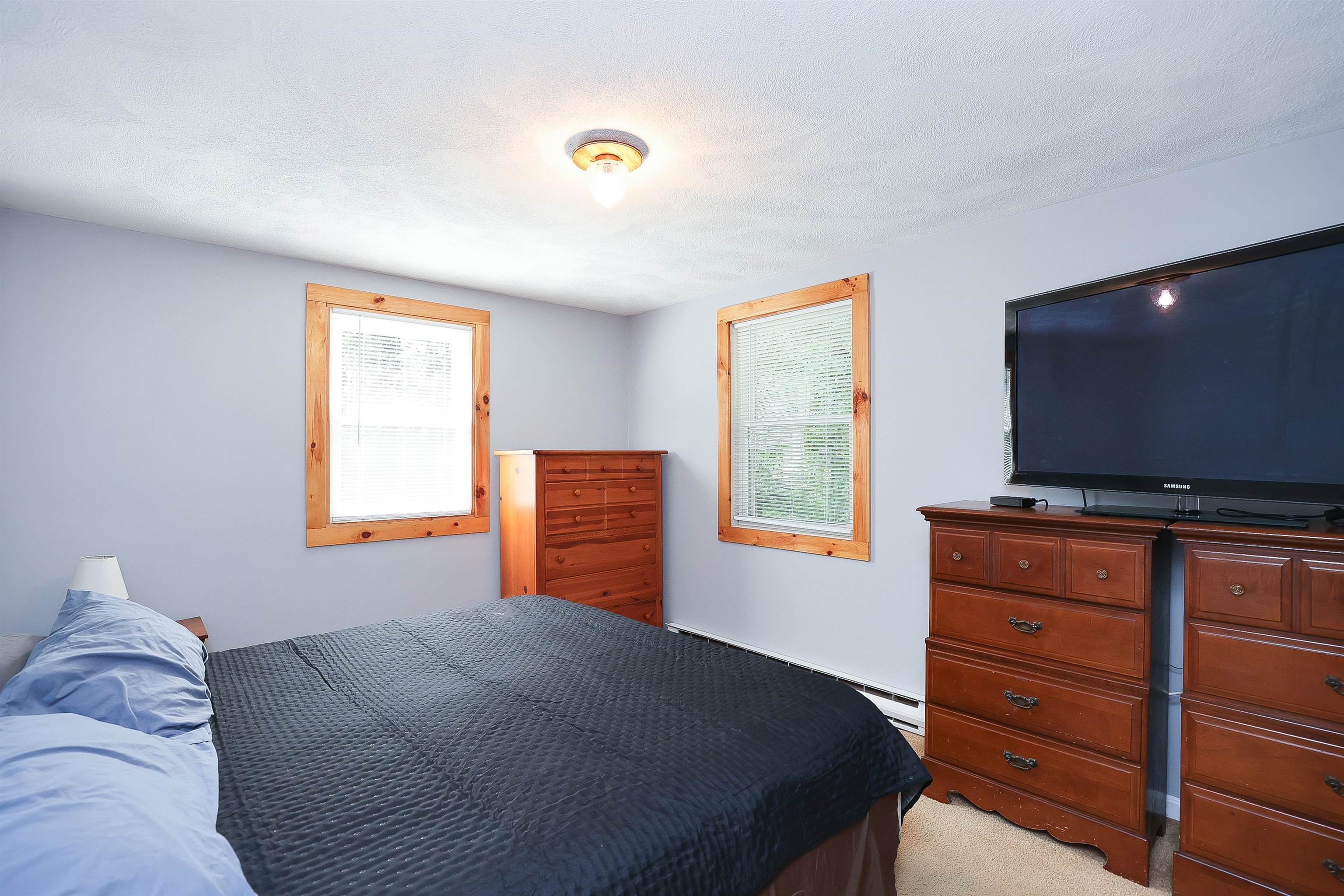 126 Walnut Hill Road Derry, NH 03038 - Photo 7 of 24