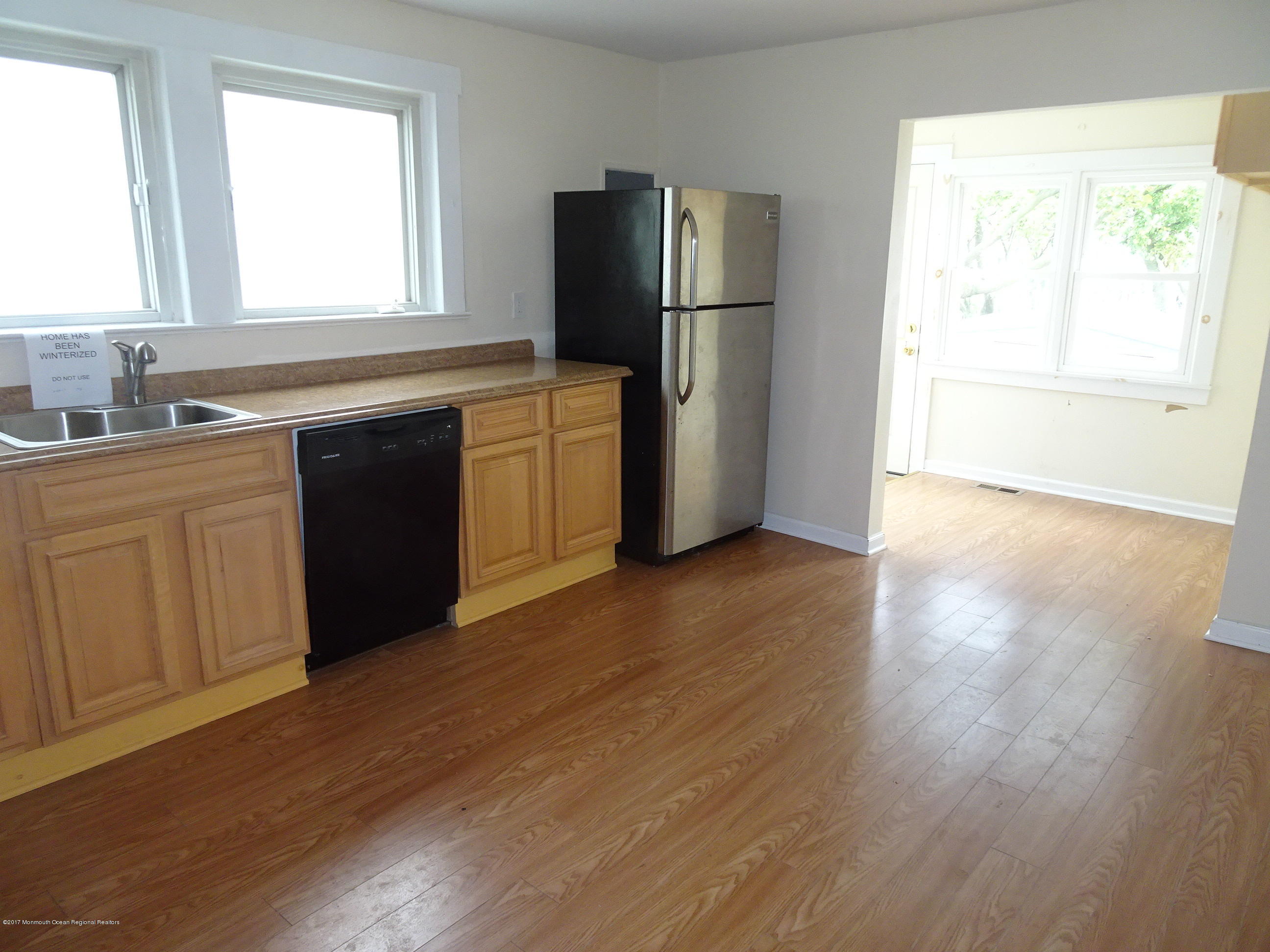 32 North Street Highlands, NJ 07732 - Photo 5 of 14 KITCHEN