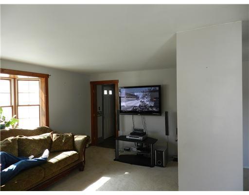 12 N Road Dixmont, ME 04932 - Photo 8 of 15 Living Room.