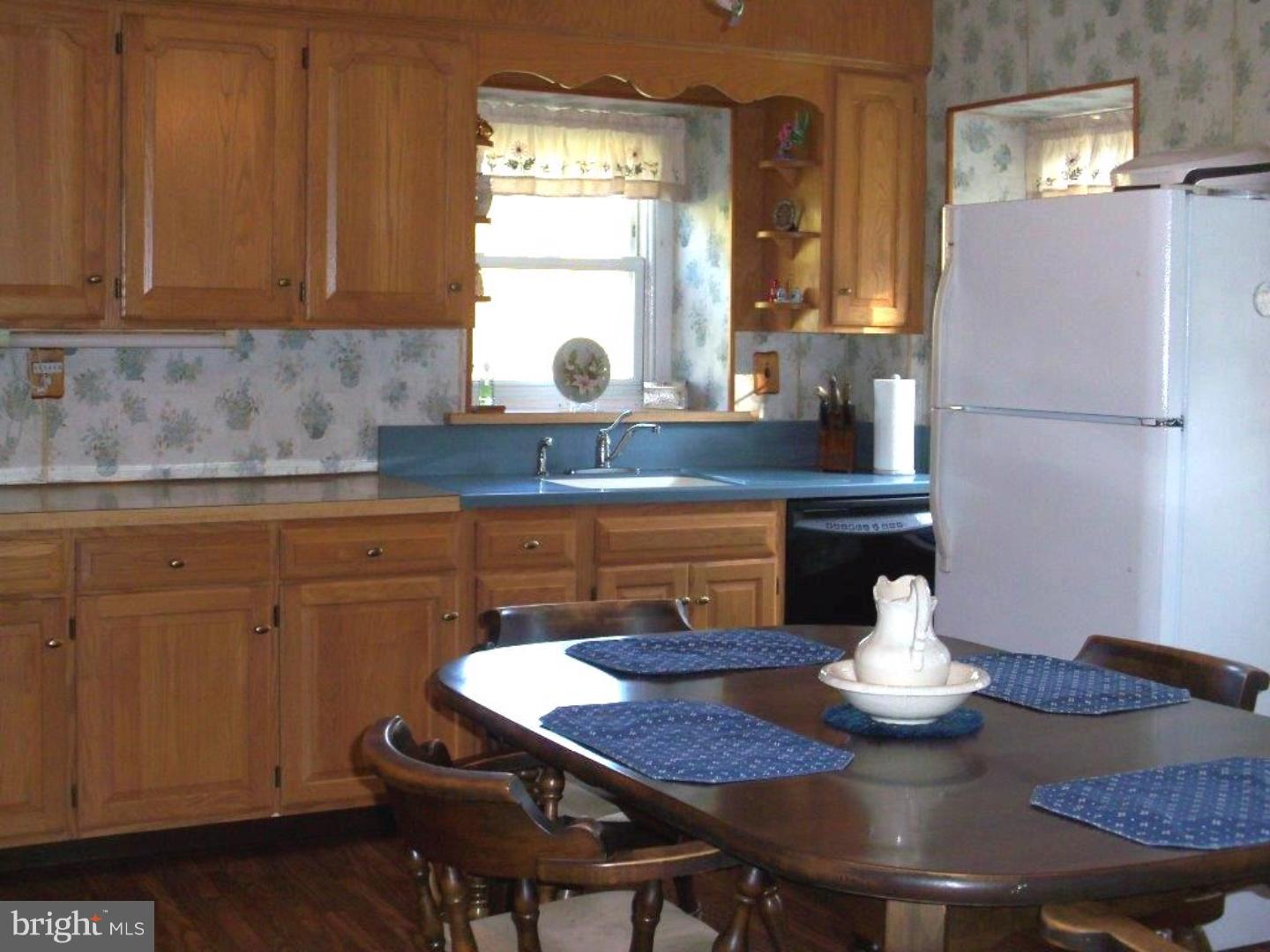 291 Crow Hill Road Barto, PA 19504 - Photo 5 of 25 Gallery Image 5