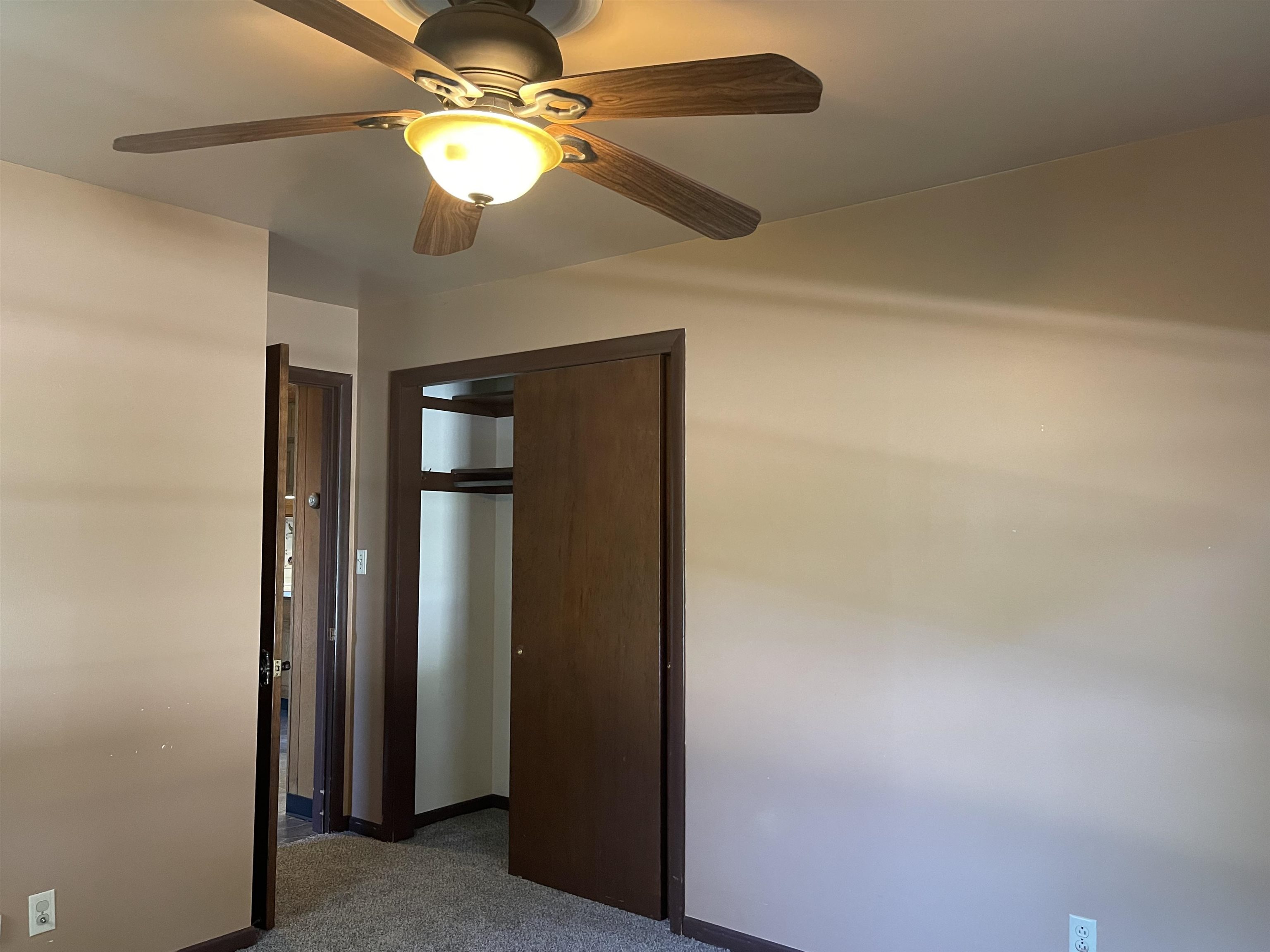 218 John R Boulevard Clare, MI 48617 - Photo 26 of 64 1901361-25.JPG