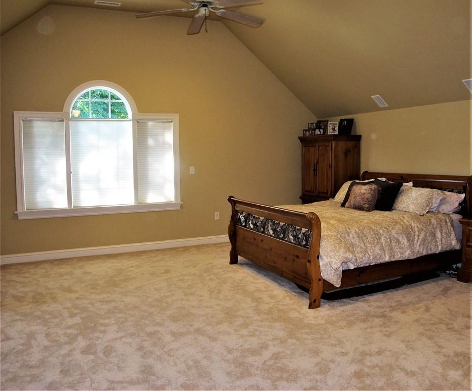 38 Aylesbury Road Worcester, MA 01609 - Photo 28 of 42 Gallery Image 28