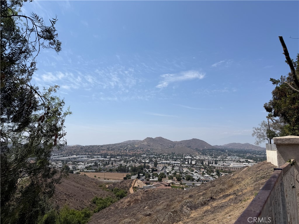 16183 Blue Haven Court Riverside, CA 92503 - Photo 60 of 61