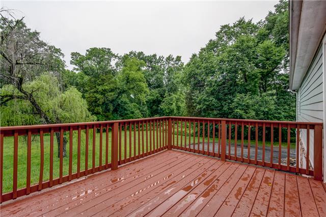 6006 Temple Road Nashville, TN 37221 - Photo 19 of 20 The outdoor deck allows your enjoy a private morning setting to contemplate the coming day as your enjoy coffee and bagels on the deck or a bottle of wine in the evening