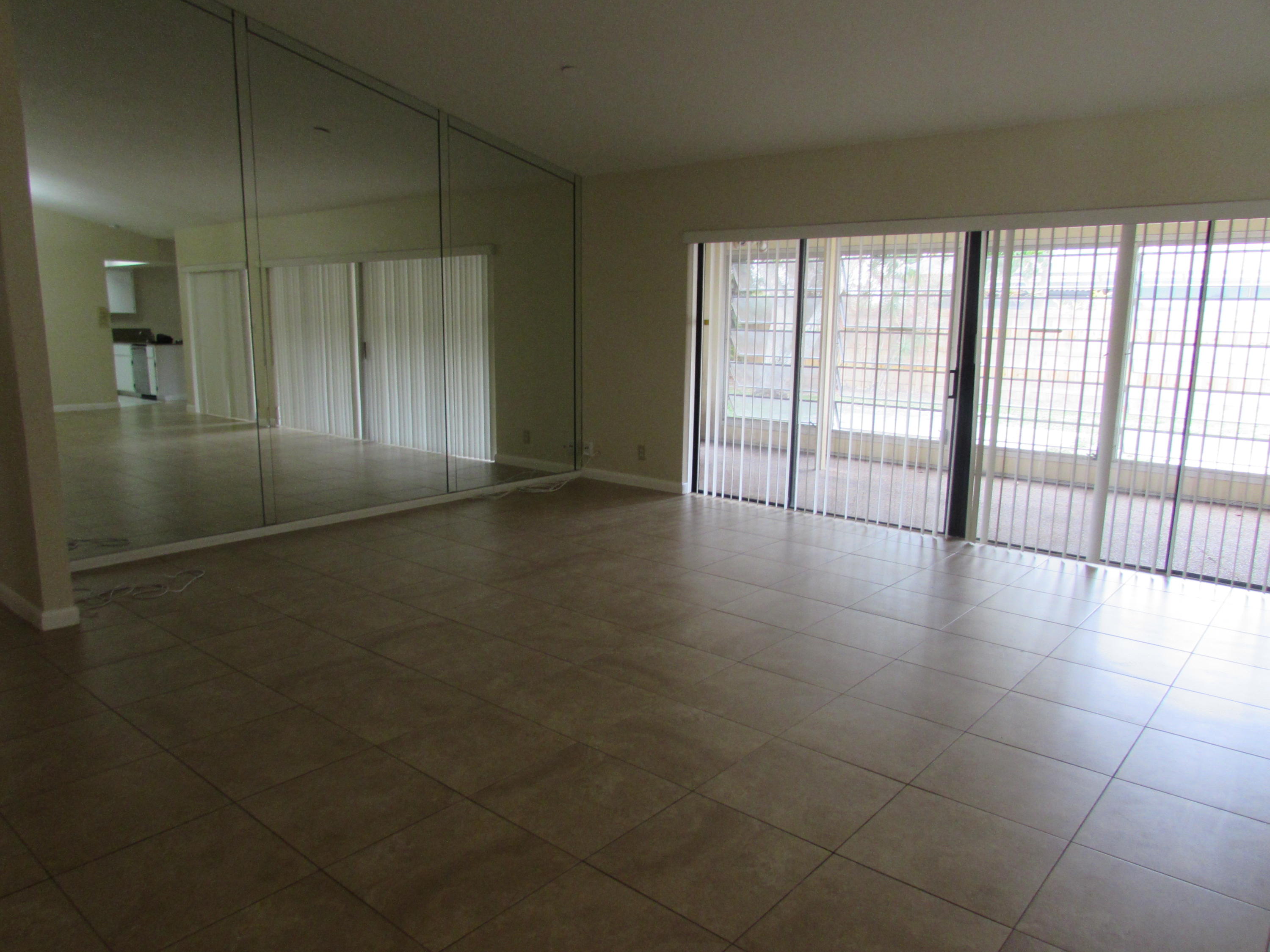 6856 Bianchini Circle Boca Raton, FL 33433 - Photo 31 of 58 IMG_1487