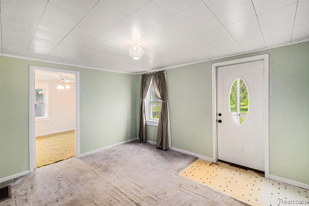 1106 South Vassar Road Burton, MI 48509 - Photo 5 of 15 Gallery Image 5