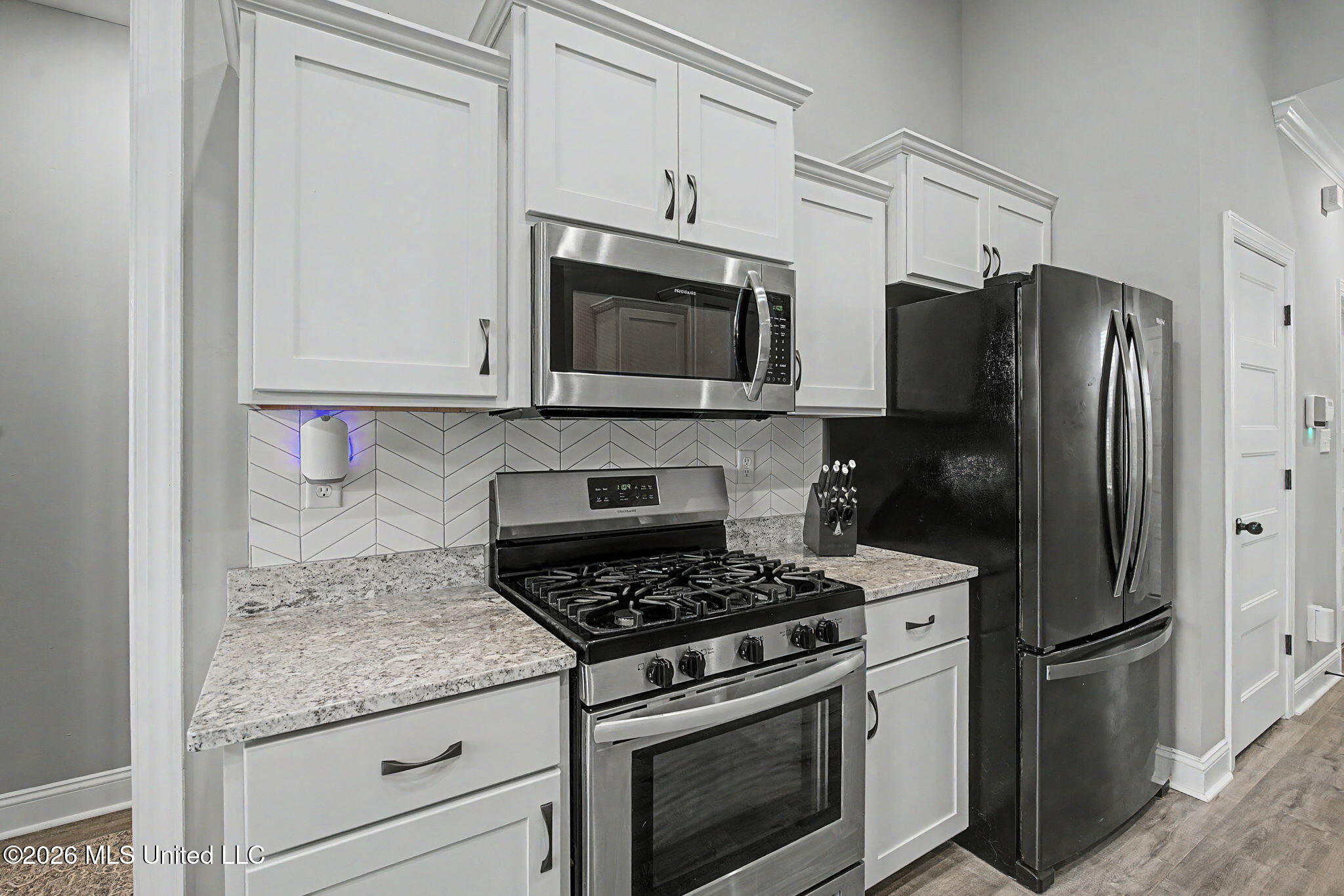 1614 Fall Gdn Drive Hernando, MS 38632 - Photo 18 of 56 Kitchen