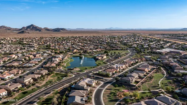 $512,000 | 2358 East Runaway Bay Place, Gilbert, AZ 85298